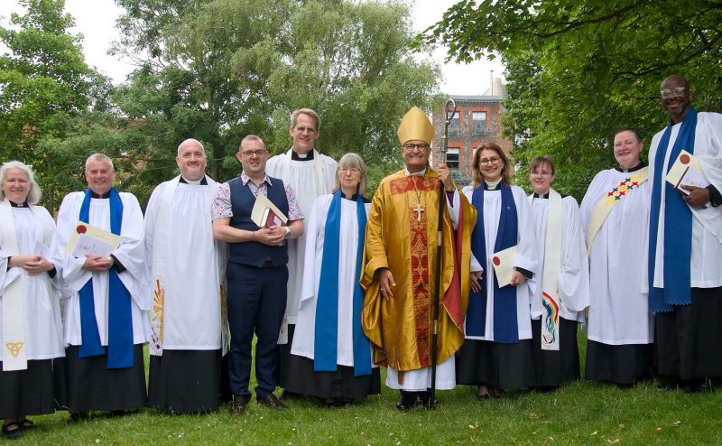 New Lay Ministers, their incumbents and a Lay Worker with Bishop Jonathan.